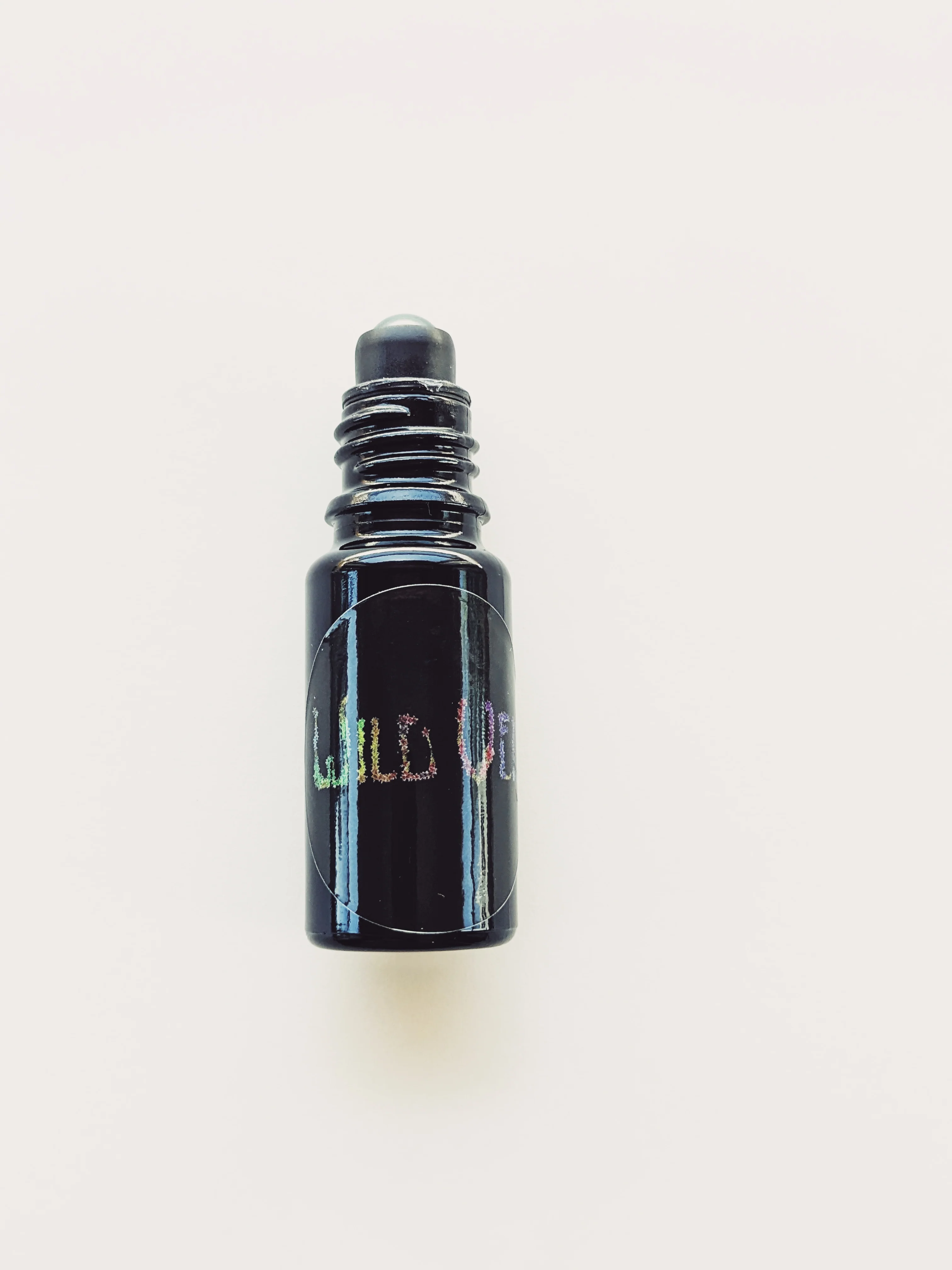 Taurus ♉︎ natural perfume. poppy red citrus, florals, dark resin, pipe smoke. May 2023 - Image 7