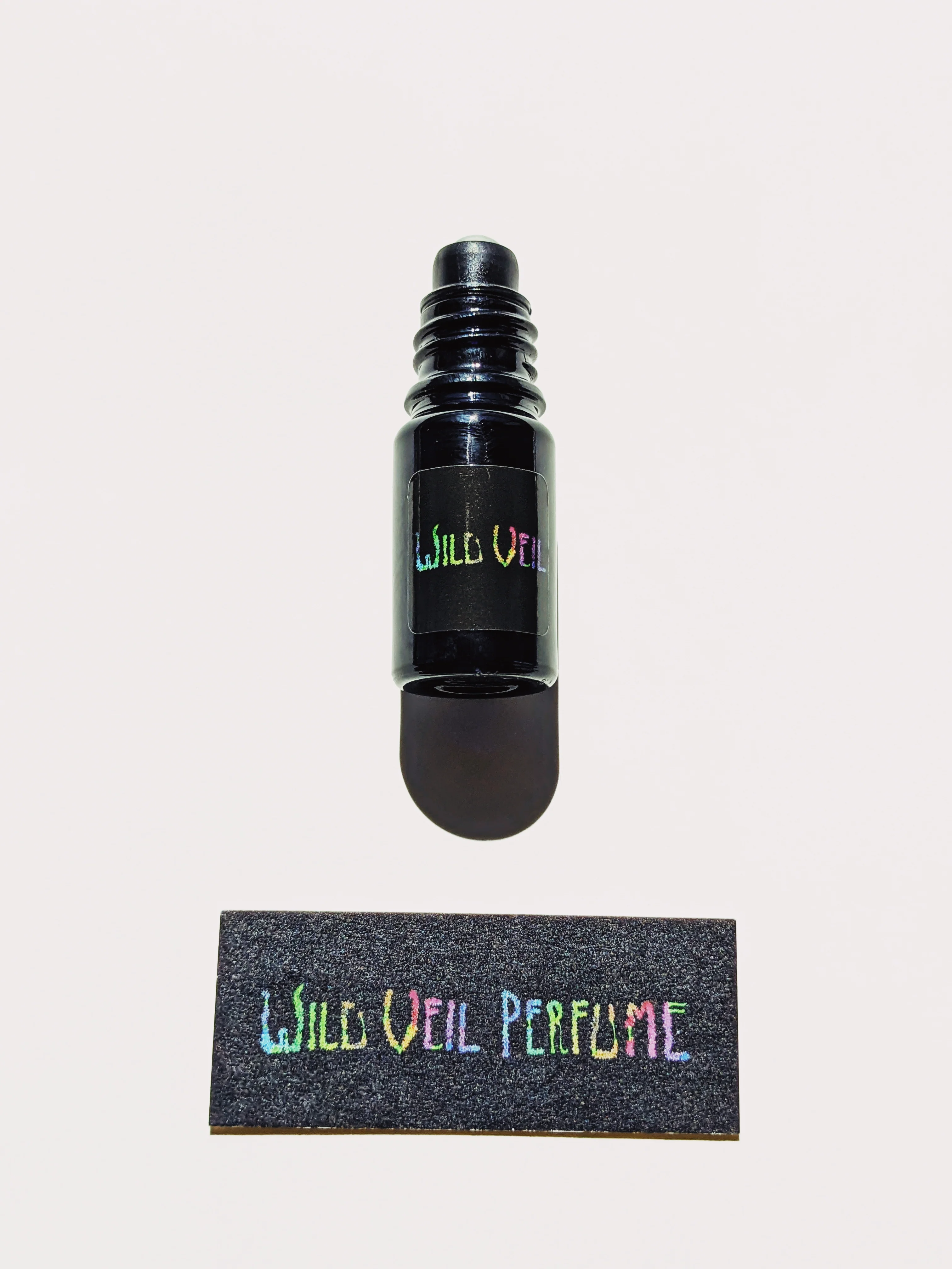 World ♄ natural perfume. petrichor. elemental aroma of earth. wet stone and fossils. May 2023 - Image 15